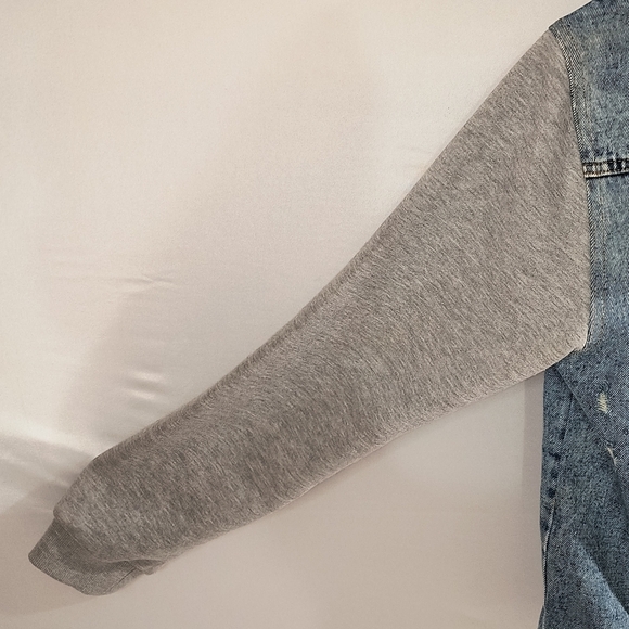 George Men's Small Blue W/Gray Sweatshirt Sleeves Jean Jacket - Picture 6 of 11